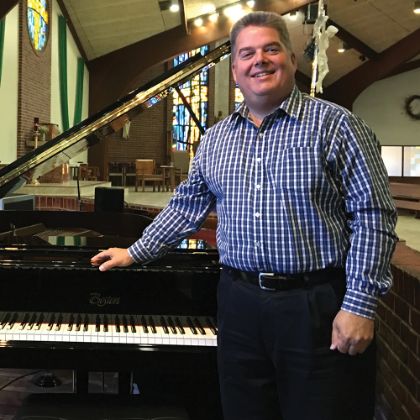 /bostonpianos/features/the-boston-chronicle/winter-2016/steinway-boston-devine-redeemer-choir