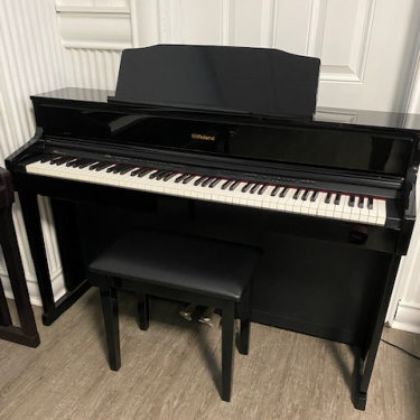 /pianos/pre-owned-pianos/used-digital-pianos/roland-hp605-digital-piano-(floor-model-liquidation)-