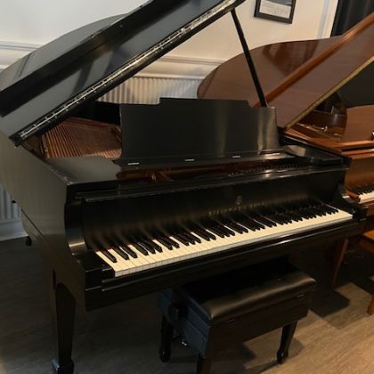 /pianos/pre-owned-pianos/used-grand-pianos/Steinway-and-Sons-American-handmade-Model-M-5’7-Grand-Piano-with-QRS-Pianoscan-and-record-feature