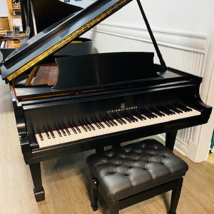/pianos/pre-owned-pianos/used-grand-pianos/Steinway-and-Sons-American-handmade-Model-S-5’1-grand-piano-