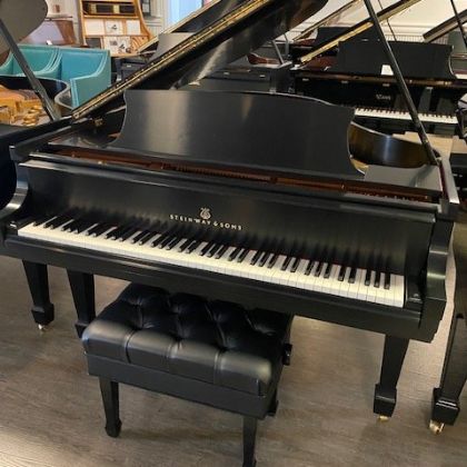 /pianos/pre-owned-pianos/used-grand-pianos/Steinway-and-Sons-Model-M-5’7-Grand-Piano-newly-rebuilt