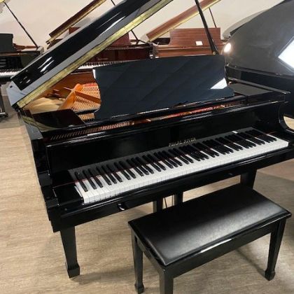 /pianos/pre-owned-pianos/used-grand-pianos/Pearl-River-baby-grand-Piano