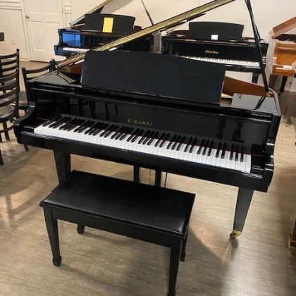 /pianos/pre-owned-pianos/used-grand-pianos/Kawai-5’-baby-grand-piano-