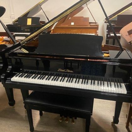 /pianos/pre-owned-pianos/used-grand-pianos/Pearl-River-4’11-Petite-Baby-Grand-Piano