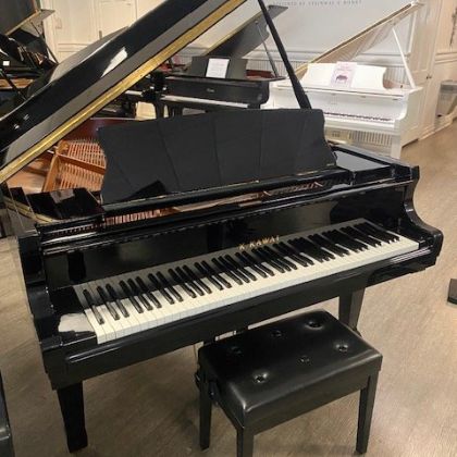 /pianos/pre-owned-pianos/used-grand-pianos/Kawai-GX2-5’10-grand-piano