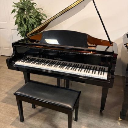 /pianos/pre-owned-pianos/used-grand-pianos/Baldwin-Wurlitzer-4’7-Petite-baby-grand-Piano