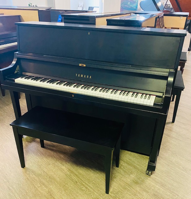 Yamaha P22 studio piano