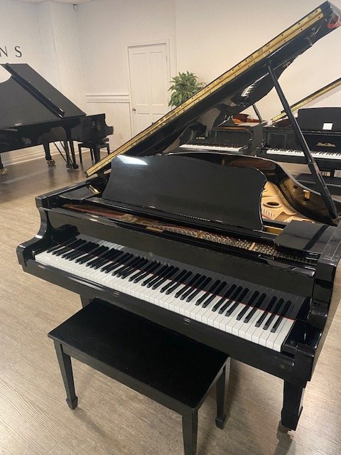 Young Chang 5’2 baby grand piano