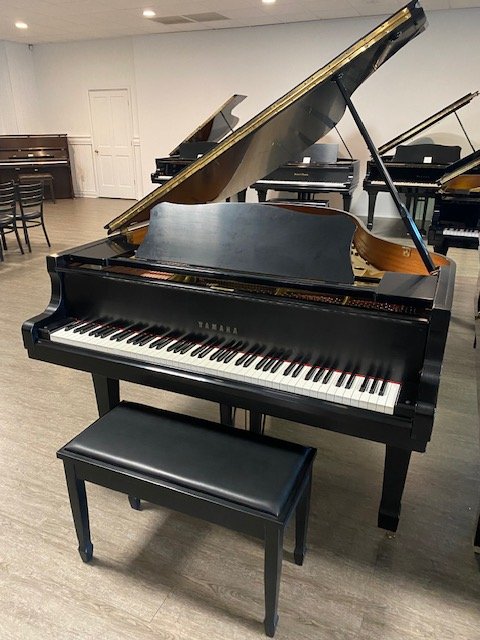 Yamaha C3 6’1 grand piano in satin ebony