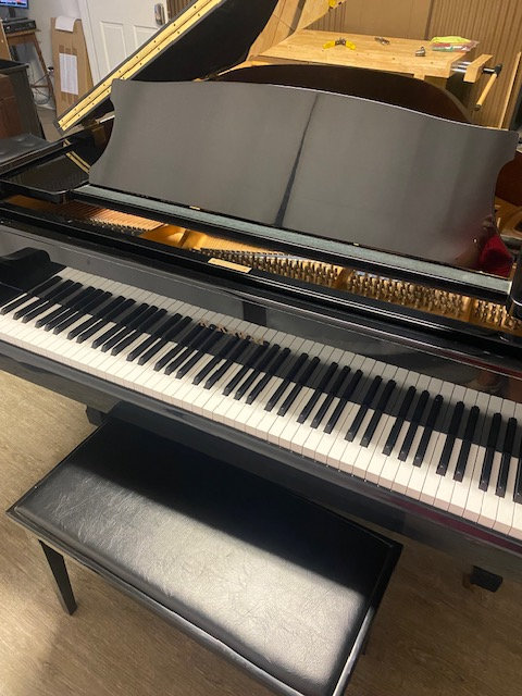 Kawai 5’10 grand piano