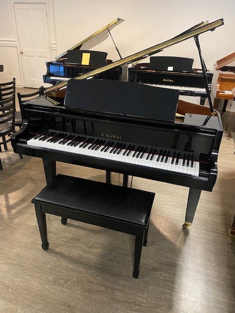 Kawai 5’ baby grand piano