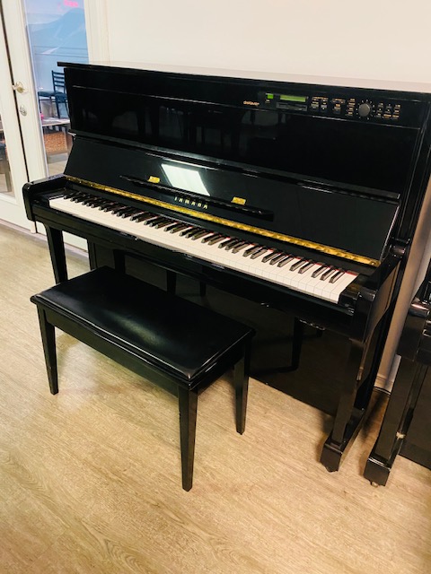 Yamaha MX100 48” Studio upright piano with Disklavier player system 